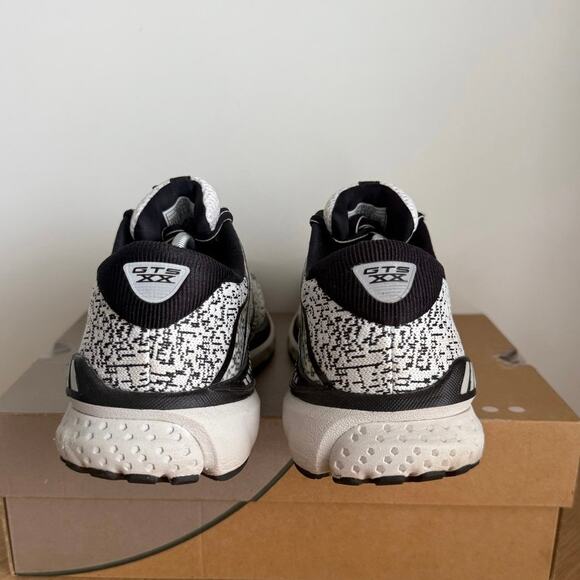 Brooks Adrenaline 20 Black/White Women Running Sneakers - SZ 11 - Picture 4 of 12